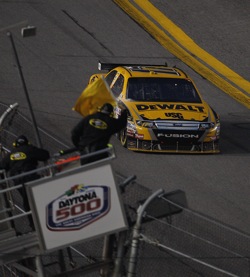 Matt Kenseth wins 2009 Daytona 500