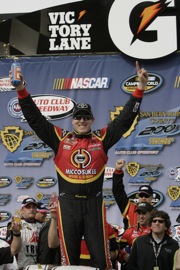 Kyle Busch wins Trucks at Fontana