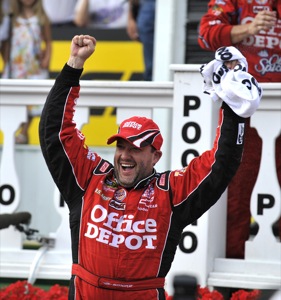 Tony Stewart wins Pocono