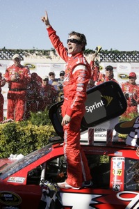 Kasey Kahne wins Infineon