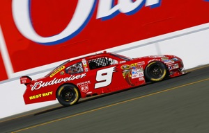 Kasey Kahne wins Infineon