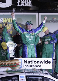 Clint Bowyer wins Daytona NNS