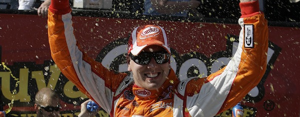 Kyle Busch wins Dover NNS