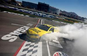 NASCAR_NSCS_KOBALT400_Matt_Kenseth_Win_Burnout_031013