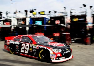 2013 vegas march kevin harvick pulls through garage