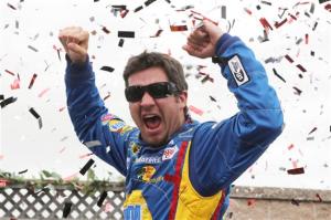martin-truex-jr-jube-toyota-save-mart-nascar-sprint-cup-series