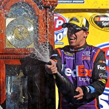 Martinsville_032915_Hamlin_Clock